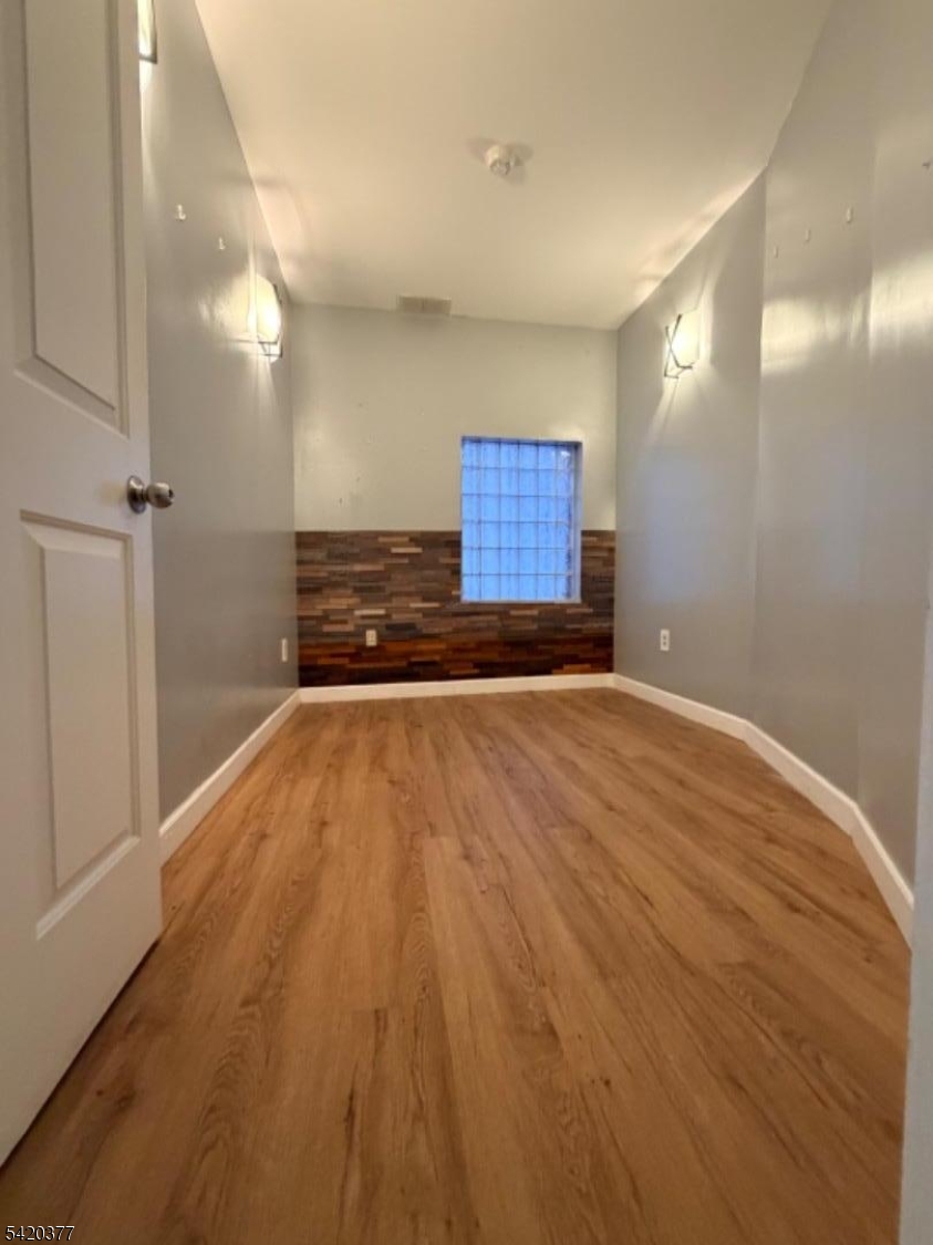 516 51ST Street West New York NJ 07093