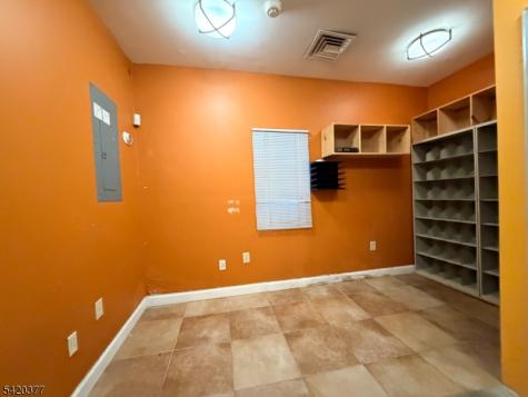 516 51ST Street West New York NJ 07093