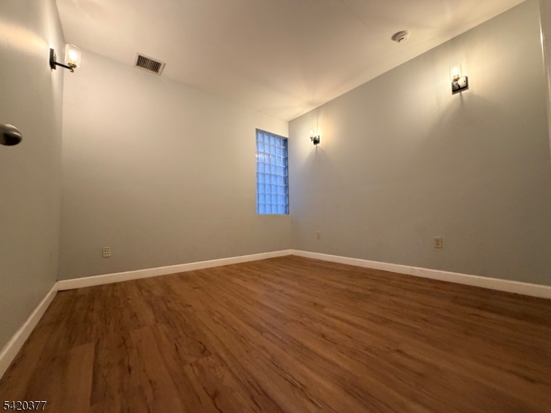 516 51ST Street West New York NJ 07093