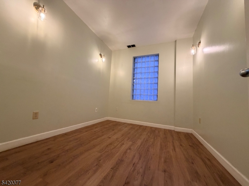516 51ST Street West New York NJ 07093
