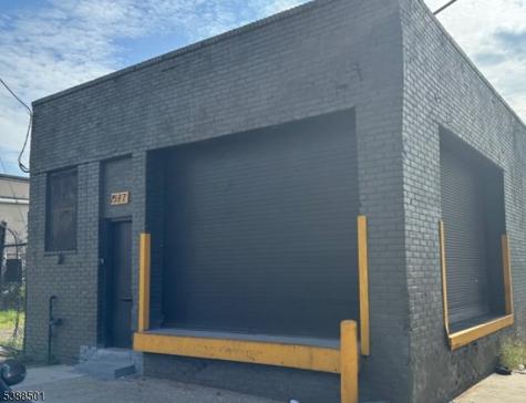 77 Goble Street Newark NJ 07114