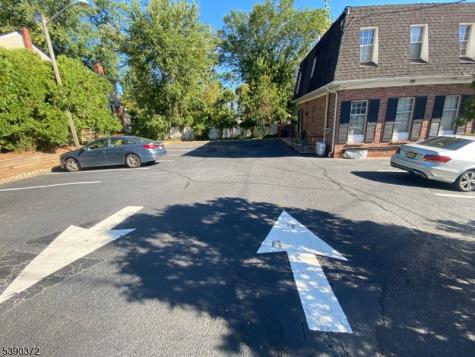 212 Pompton Avenue Verona NJ 07044