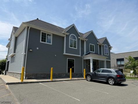 184 Godwin Avenue Midland Park NJ 07432