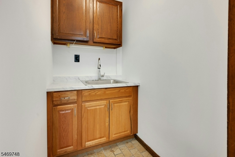 23 Taylortown Road Montville NJ 07045