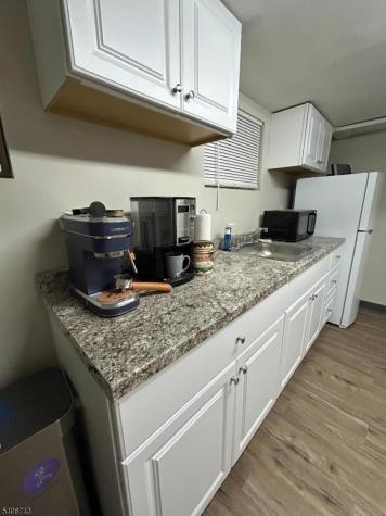 216 W Elizabeth Avenue Linden NJ 07036