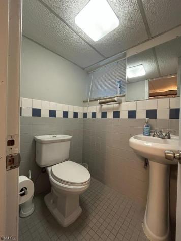 216 W Elizabeth Avenue Linden NJ 07036