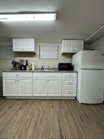 216 W Elizabeth Avenue Linden NJ 07036