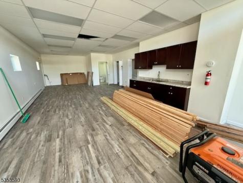 518 Ringwood Avenue Wanaque NJ 07465