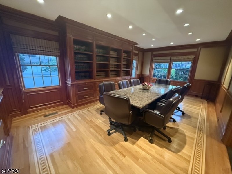 77 Jefferson Place Totowa NJ 07512