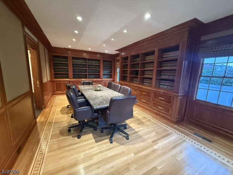 77 Jefferson Place Totowa NJ 07512