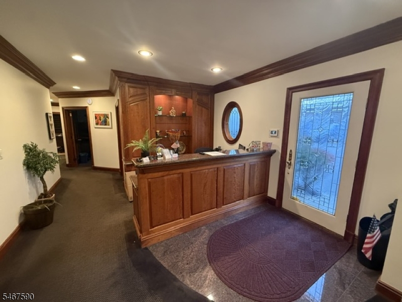 77 Jefferson Place Totowa NJ 07512