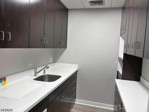 209 S Livingston Avenue Livingston NJ 07039