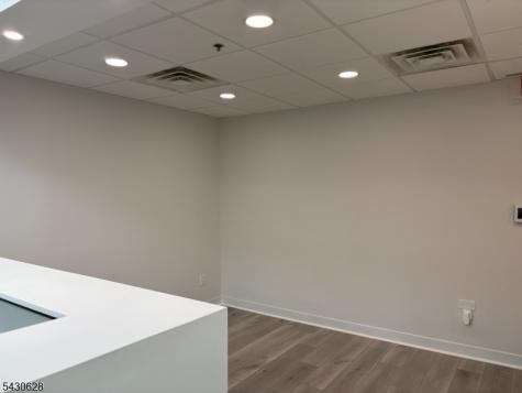 209 S Livingston Avenue Livingston NJ 07039