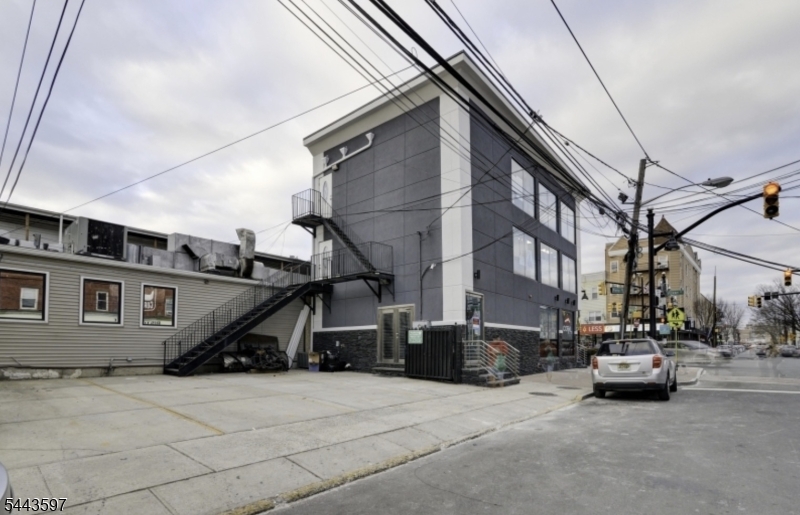 8 Wilson Avenue Newark NJ 07105