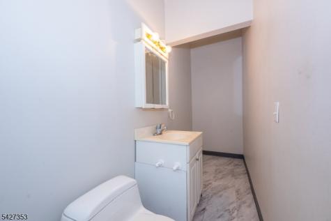 119 Naylon Avenue Livingston NJ 07039