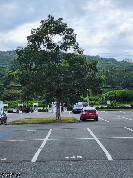 1585 Route 517 Allamuchy NJ 07840