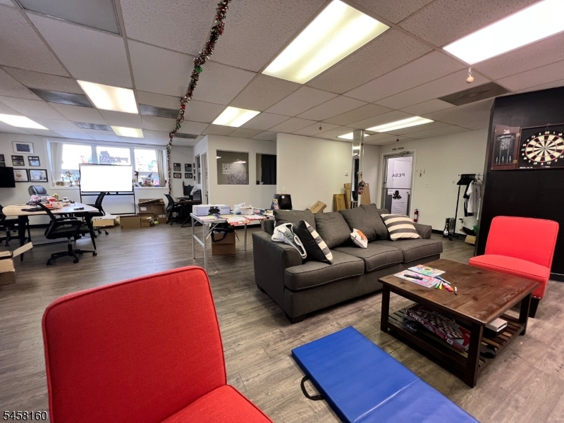 464 Ridgedale Avenue East Hanover NJ 07936