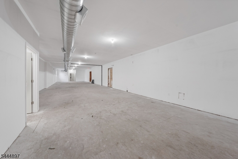 324 2ND Street Elizabeth NJ 07206