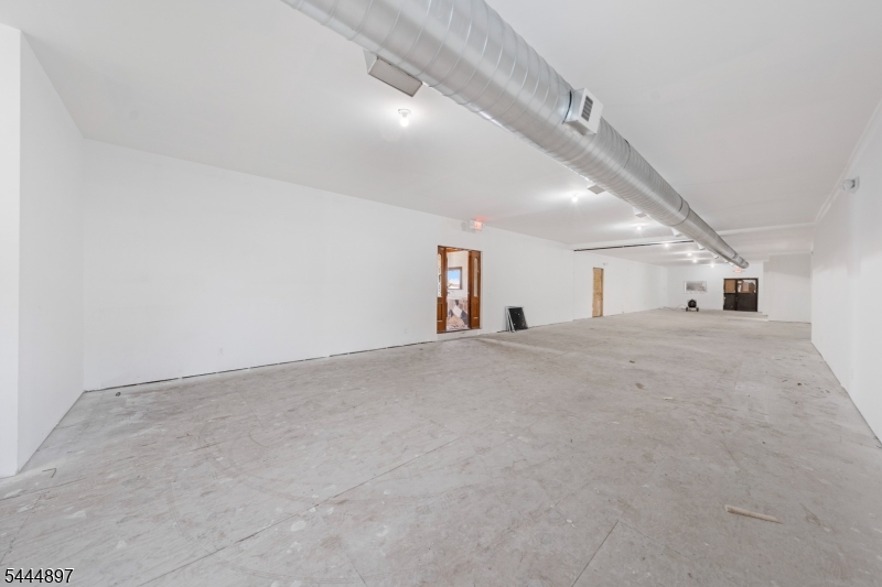 324 2ND Street Elizabeth NJ 07206