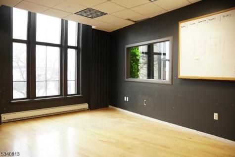138 140BROAD Street Elizabeth NJ 07201