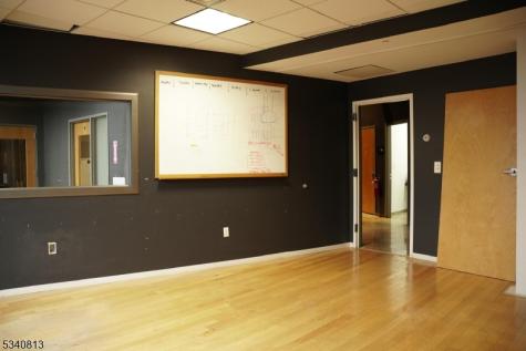 138 140BROAD Street Elizabeth NJ 07201
