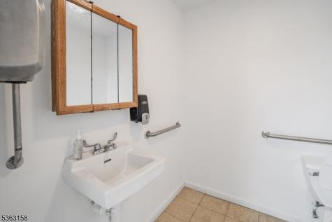 905 Elizabeth Avenue Elizabeth NJ 07201