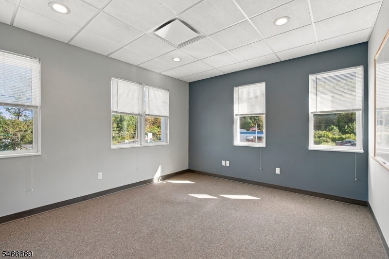 28 Bowling Green Pkwy 2a Jefferson NJ 07849