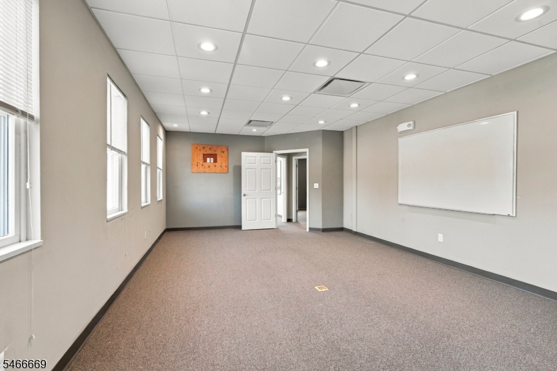 28 Bowling Green Pkwy 2a Jefferson NJ 07849