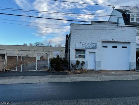 15 Willard Place Montclair NJ 07042