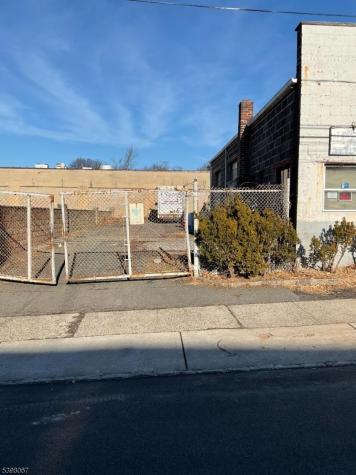 15 Willard Place Montclair NJ 07042