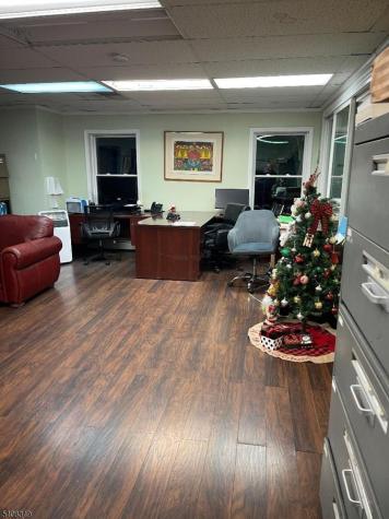 1203 Chestnut Street Elizabeth NJ 07201