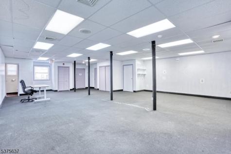 24 Lakeside Avenue Pompton Lakes NJ 07442