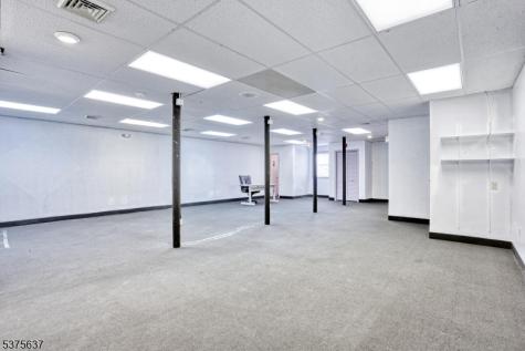 24 Lakeside Avenue Pompton Lakes NJ 07442