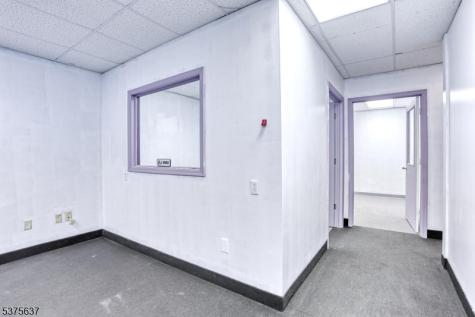 24 Lakeside Avenue Pompton Lakes NJ 07442