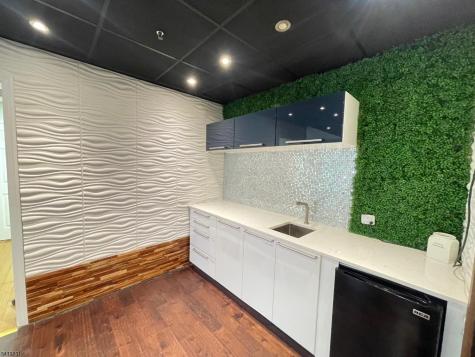 292 Bloomfield Avenue Montclair NJ 07042