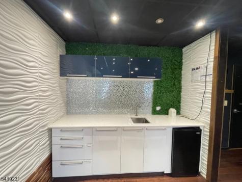 292 Bloomfield Avenue Montclair NJ 07042