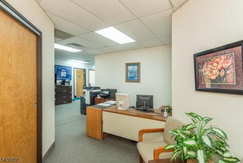 1037 RTE46C205 Clifton NJ 07013