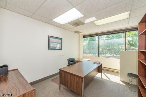 1037 RTE46C205 Clifton NJ 07013