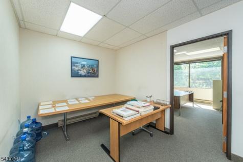 1037 RTE46C205 Clifton NJ 07013