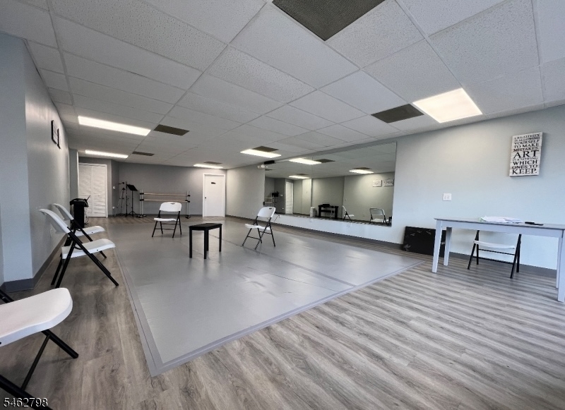 464 Ridgedale Avenue East Hanover NJ 07936