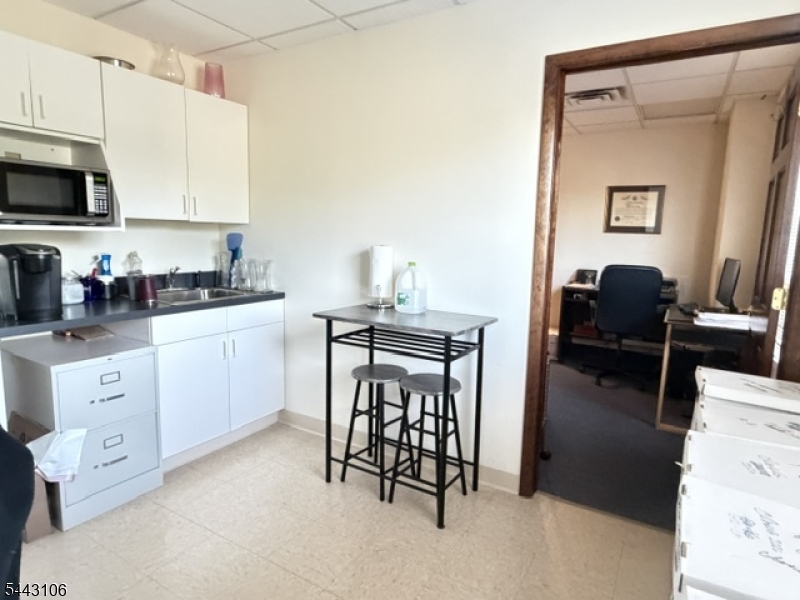 107 W Main St 1st & 2nd Floo Clinton NJ 08809