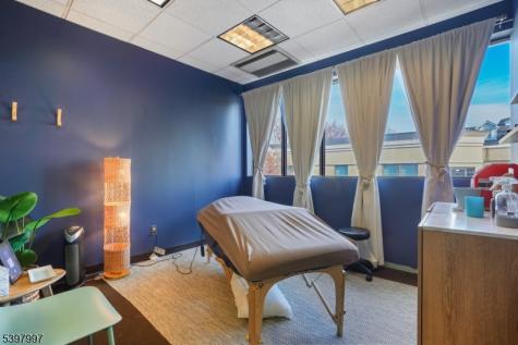 10 E Willow Street Millburn NJ 07041