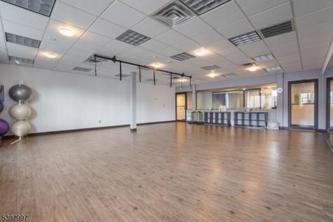 10 E Willow Street Millburn NJ 07041