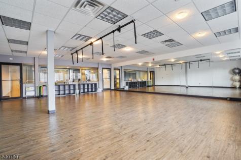 10 E Willow Street Millburn NJ 07041