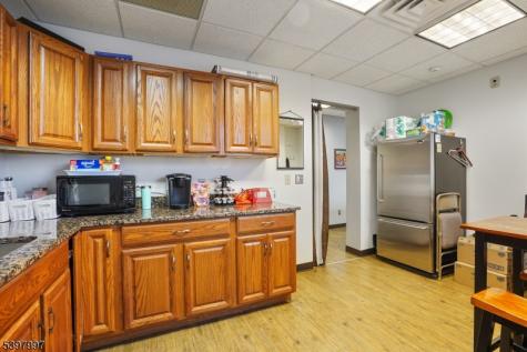 10 E Willow Street Millburn NJ 07041