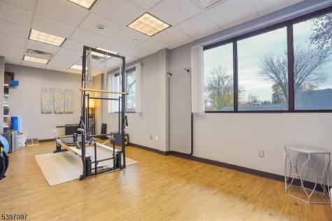 10 E Willow Street Millburn NJ 07041
