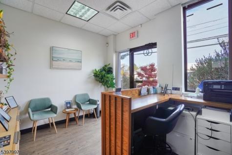 10 E Willow Street Millburn NJ 07041