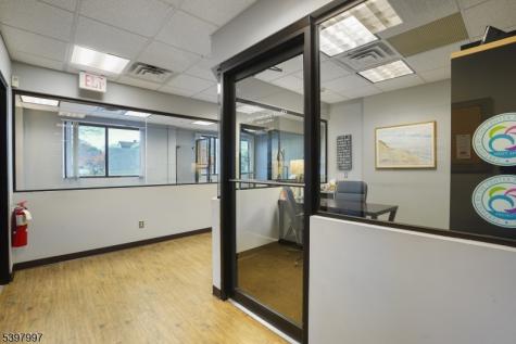 10 E Willow Street Millburn NJ 07041