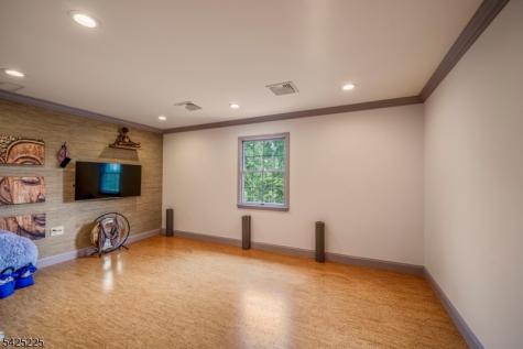 365 Franklin Avenue Wyckoff NJ 07481