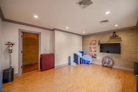 365 Franklin Avenue Wyckoff NJ 07481